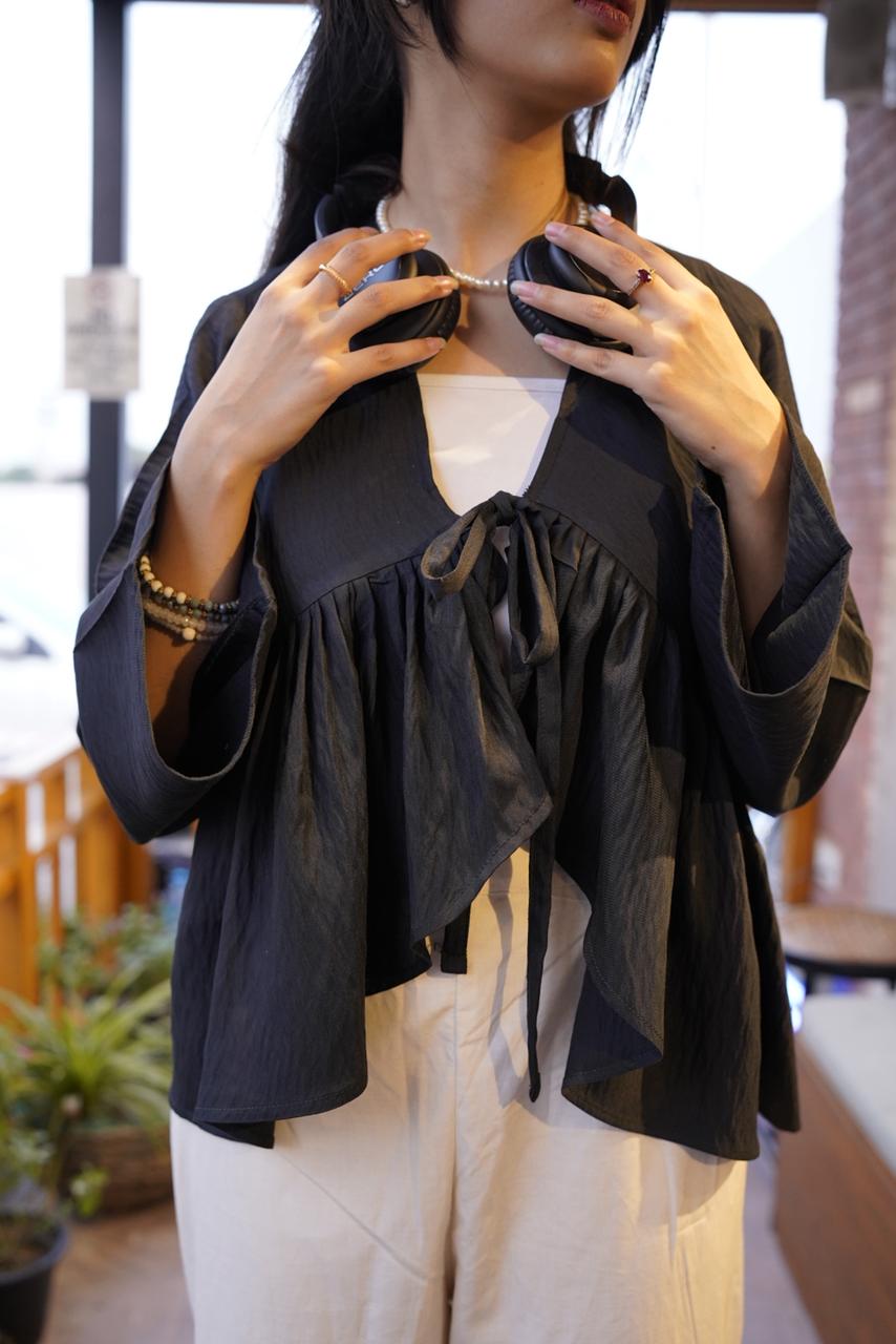 Noir Muse Top
