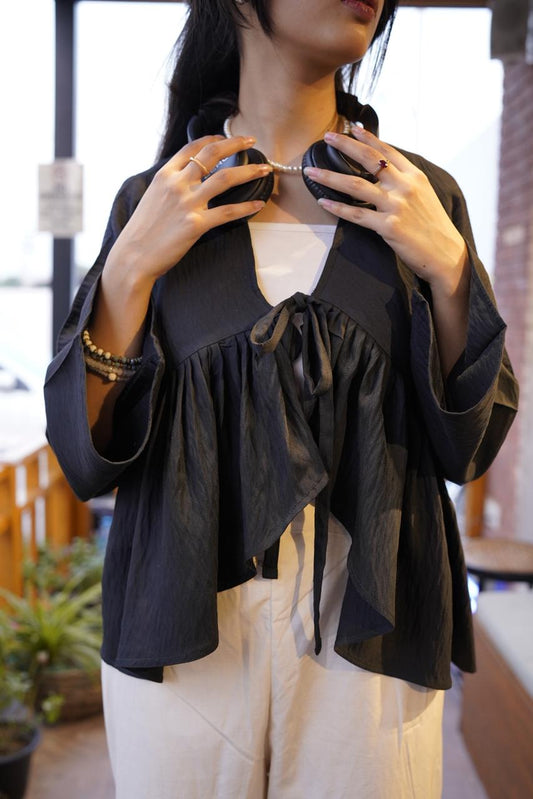 Noir Muse Top